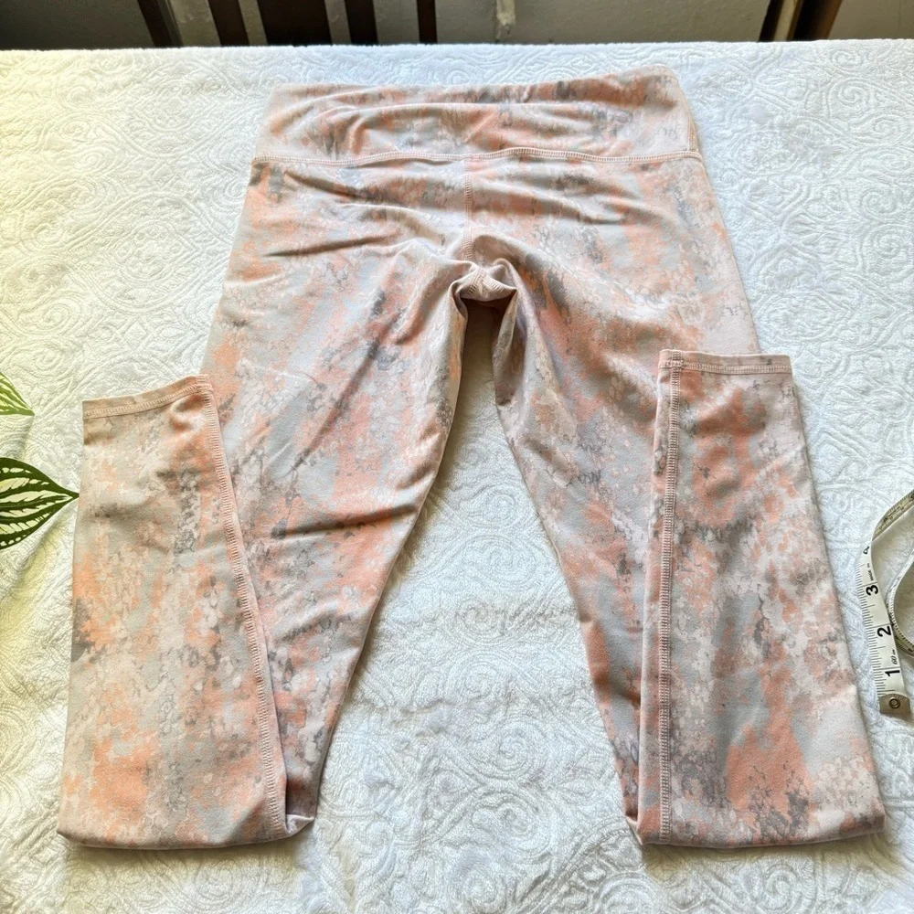 Alo Yoga High Waist Abstract Print Leggings Capri Length